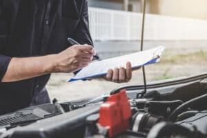 Checking The Condition Of A Car For A Roadworthy Certificate